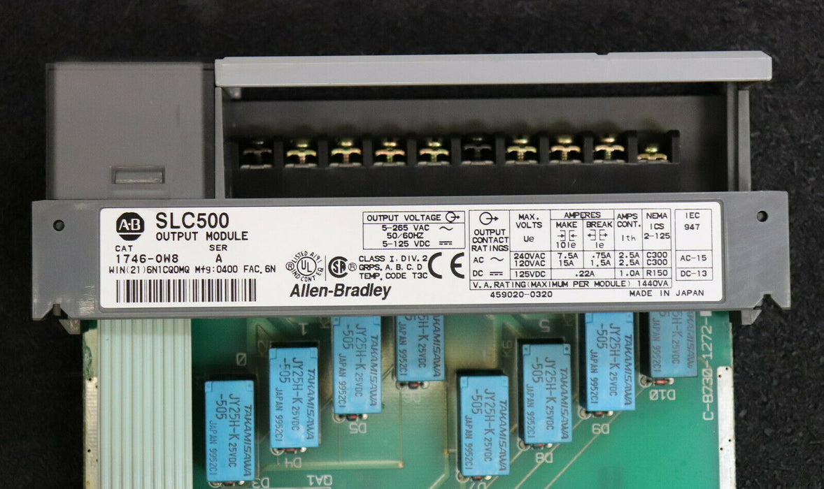 ALLEN BRADLEY Output module RELAY SLC500 CAT. 1746-OW8 Ser. A - gebraucht