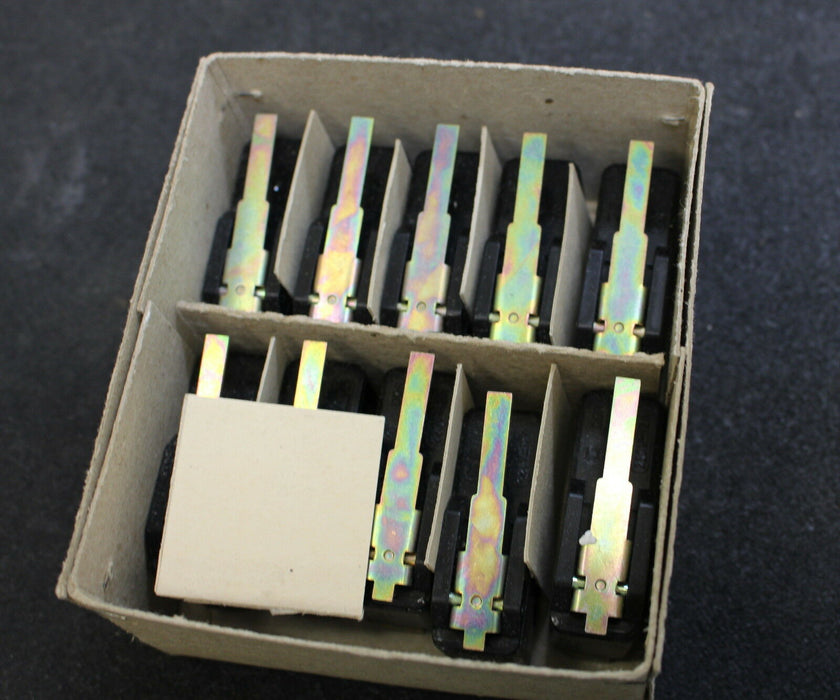 VEB ROBOTRON AUERBACH Gleichstrom Mikrotaster Typ B1 G1 220V 12A 3 Klemmen