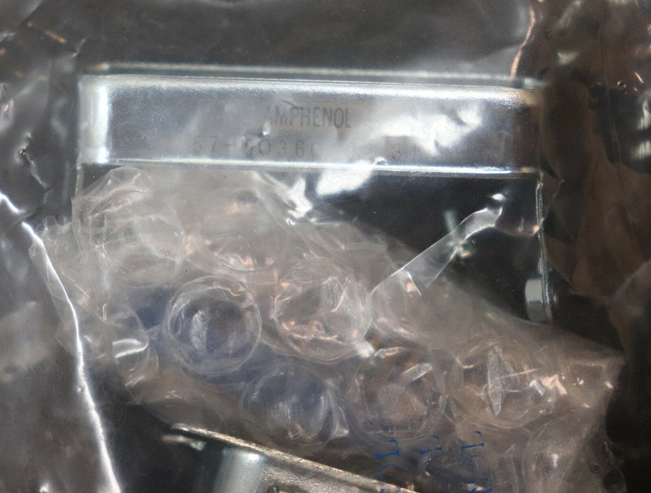 AMPHENOL - TUCHEL Gerätebuchse Centronic 36-polig Typ 57-50360 male ovp