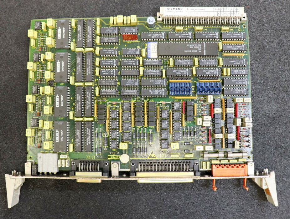 SIEMENS SINUMERIK PLC-E/A-Baugruppe Mixed I/O 6FX1138-4BA01 E-Stand B 5703849101