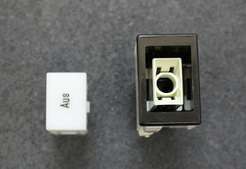 EAO 10 Lampenhalter - Lamp Holder 02-061-001 mit Blenden 5x "Ein" + 5x "Aus"