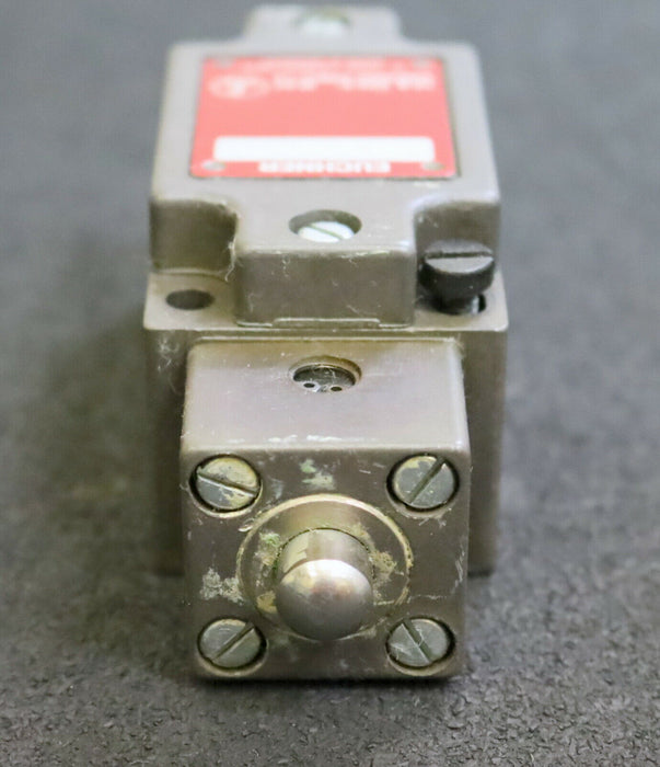 EUCHNER Sicherheitsschalter NZ1W0-528 C782 250VAC 10A IP67 gebraucht