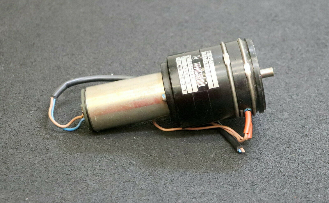 NOVOTECHNIK H451 Widerstand 25kOhm 5W Lin. +/- 0,2% Ausgangswelle Ø6mm x 10mm