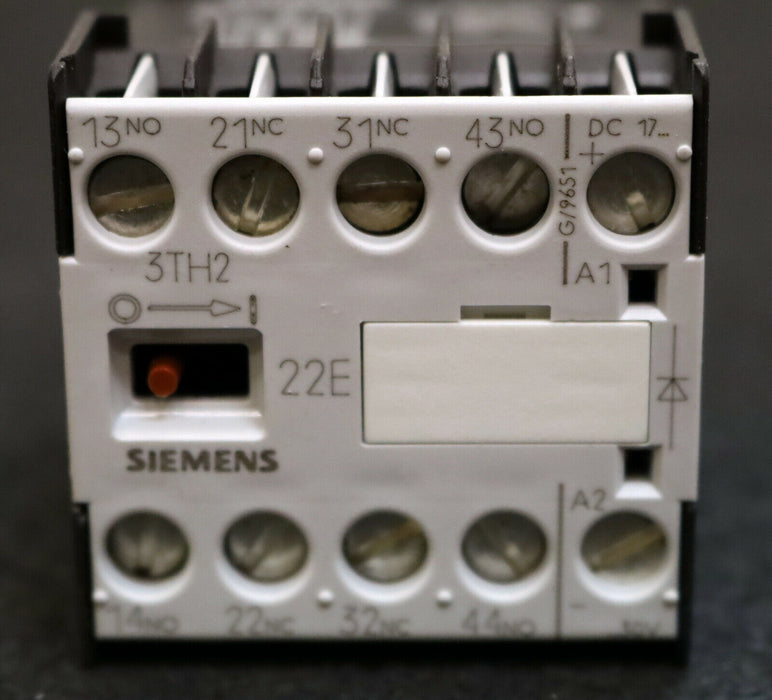 SIEMENS Hilfsschütz 22E 3TH2022-0JB4 Spulenspannung 17-30VDC 2 NO + 2NC AC-11 4A