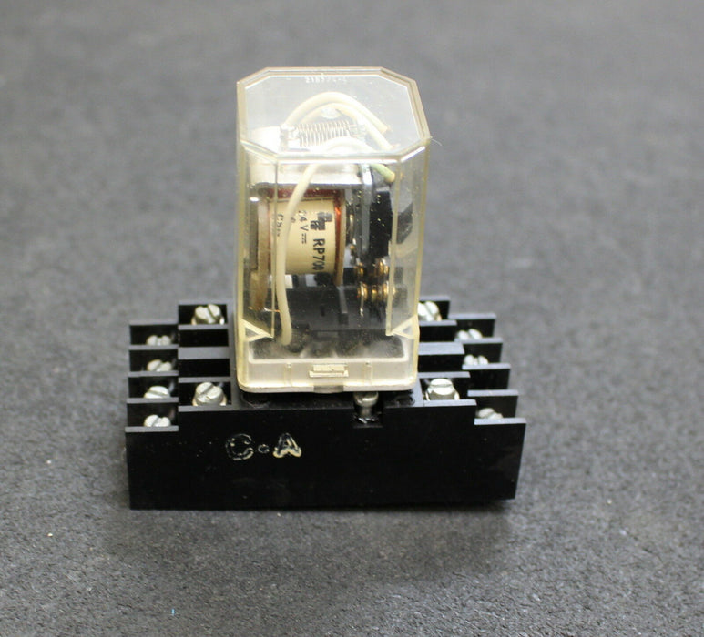 ZPA TRUTNOV Steck-Relais Plug Relay RP 700 PC 24VDC 3P 454003.01 +Trägerplatte