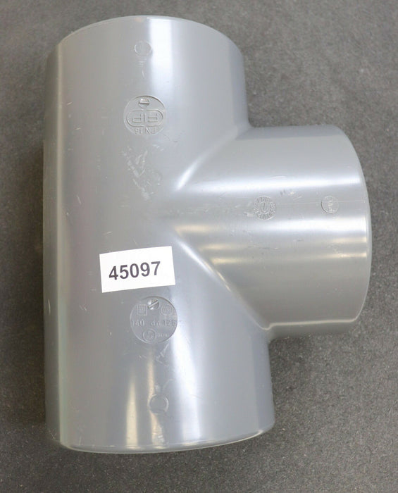 AKATHERM FIP PVC T-Stück T 90° egal metrisch d140 DN125 / PN16 für Rohr-Ø 140mm