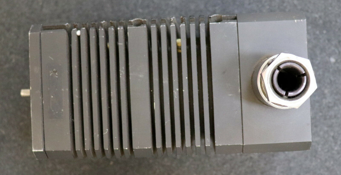 CARL ZEISS JENA Elektromotor IPS 5-54 / 0675 Kl. S Wellendurchmesser 6mm x 12mm