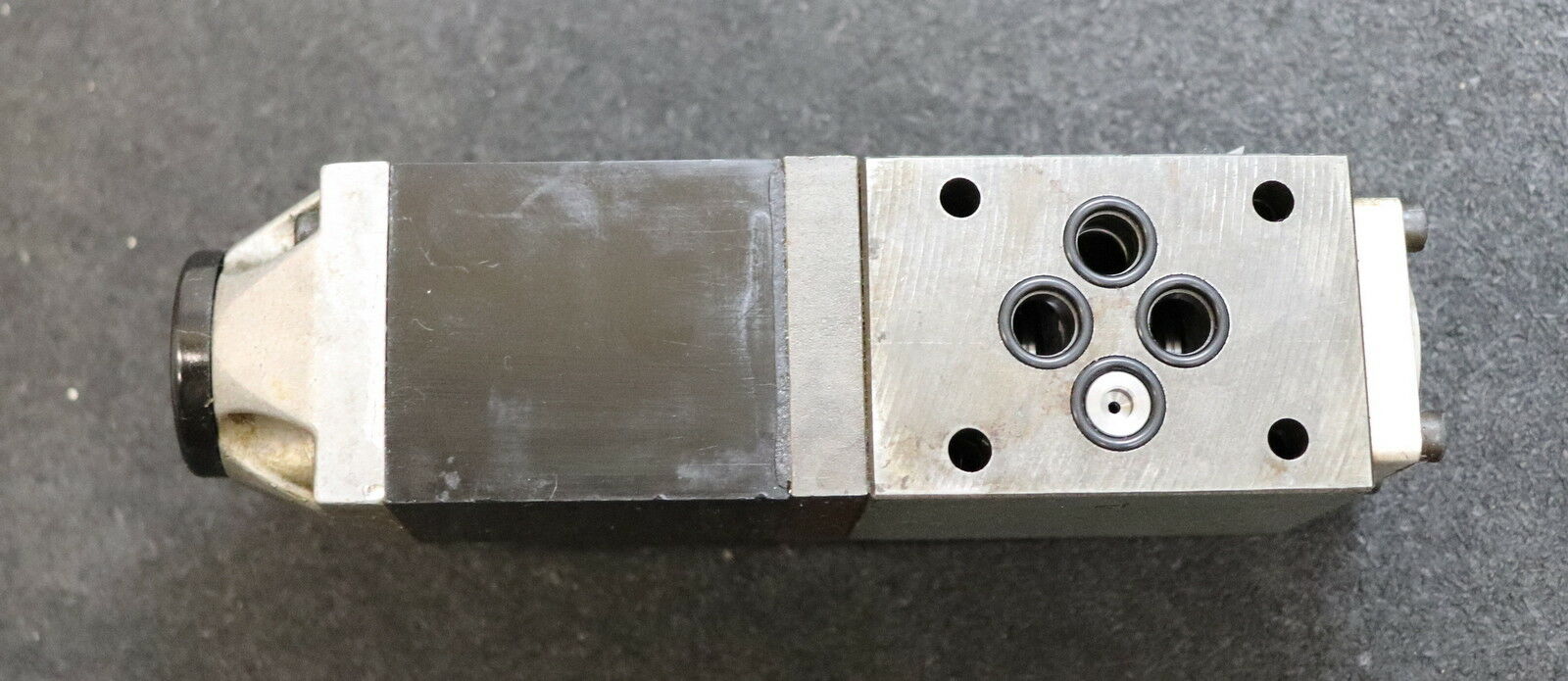 REXROTH HYDRONORMA Regelventil + Spule 4WE 6 Y52/CG24N9Z5L1 + GZ44-4-A 161 24VCD