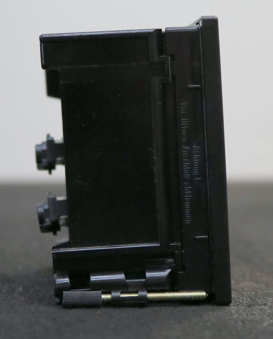 Bild des Artikels AEG-Drehspul-Messwerk-Moving-coil-measuring-mechanism-PQ96K-0-60mV-Maße-95x95mm