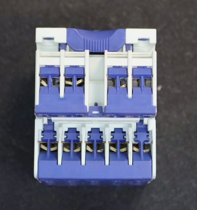 Bild des Artikels TELEMECANIQUE-Leistungsschütz-Schutzschalter-CA2-EN-140-660V-6A-gebraucht