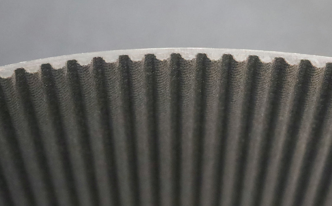 Bild des Artikels CONTITECH-240mm-breiter-Zahnriemen-S8M-Breite-240mm-Länge-736mm-zum-zuschneiden