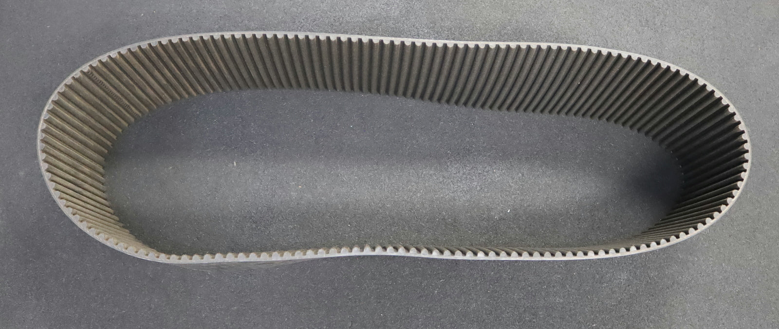 Bild des Artikels GATES-125mm-breiter-Zahnriemen-8M-Breite-125mm-Länge-1224mm---zum-zuschneiden