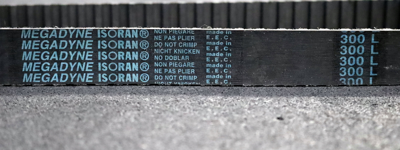 Bild des Artikels MEGADYNE-Zahnriemen-Timing-belt-300L-Breite-25mm-Länge-762mm-unbenutzt