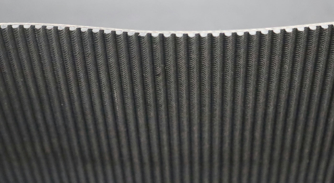 Bild des Artikels GATES-278mm-breiter-Zahnriemen-Timing-belt-5M-Breite-278mm-Länge-950mm