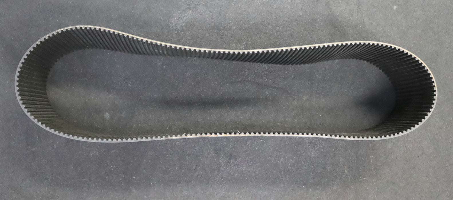 Bild des Artikels GATES-97mm-breiter-Zahnriemen-Timing-belt-5M-Breite-97mm-Länge-1000mm