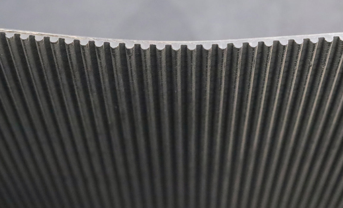 Bild des Artikels OPTIBELT-225mm-breiter-Zahnriemen-Timing-belt-5M-Breite-225mm-Länge-1035mm