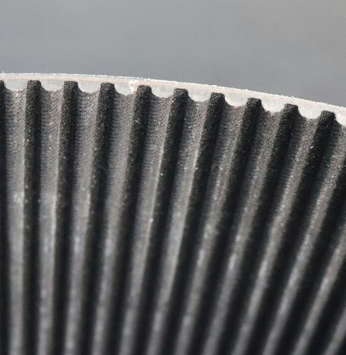 Bild des Artikels CONTITECH-445mm-breiter-Zahnriemen-Timing-belt-8M-Breite-445mm-Länge-800mm