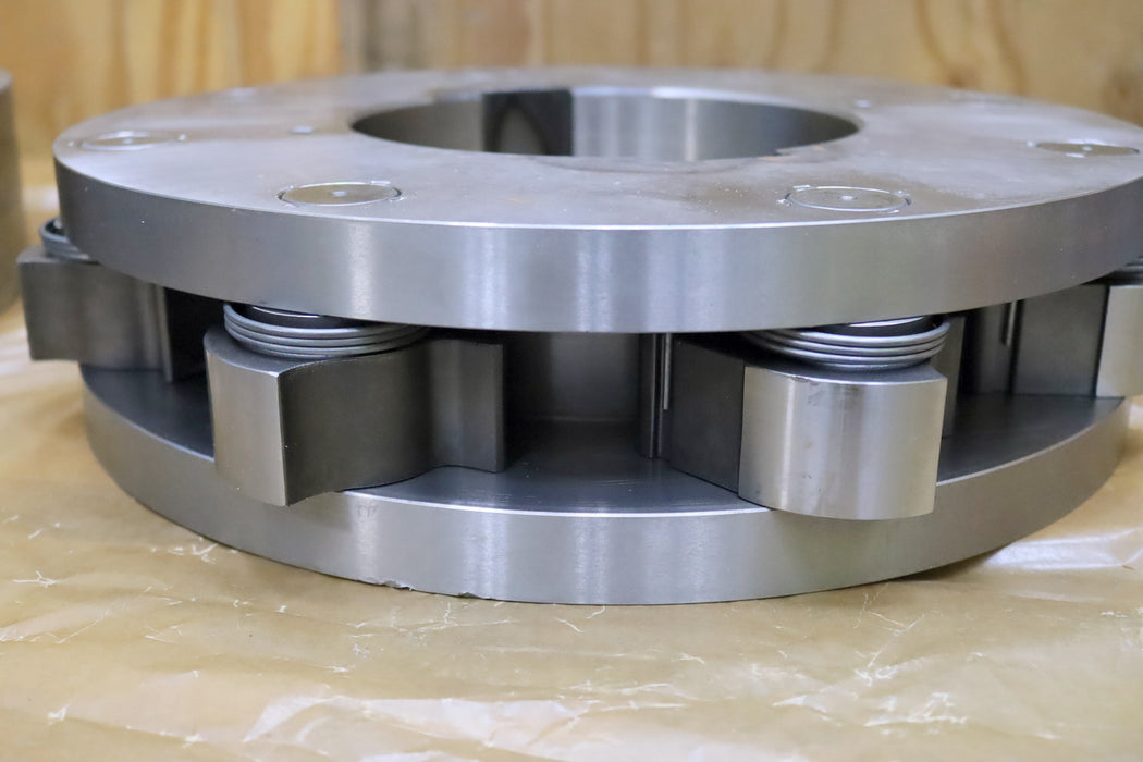 Bild des Artikels STIEBER-Rücklaufsperre-mit-gefederten-Klemmkörpern-AußenØ-560mm-InnenØ-200mm