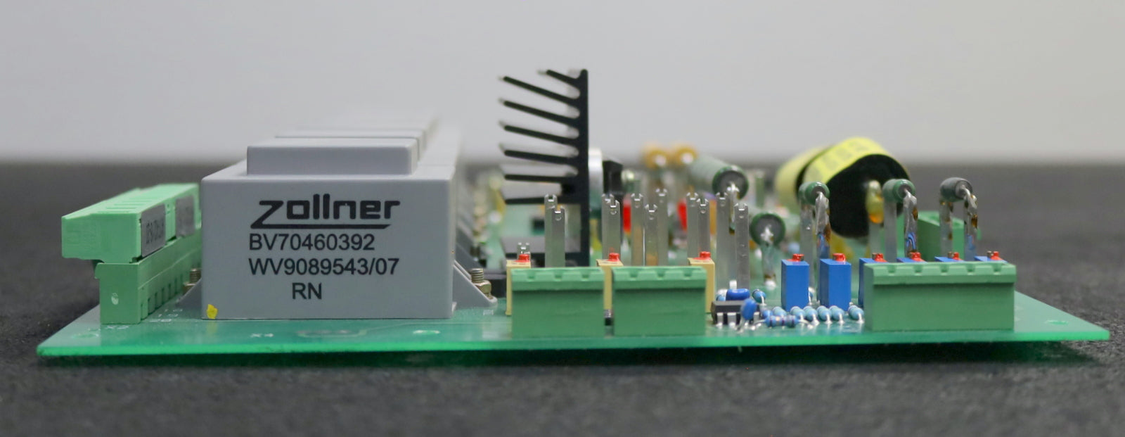 Bild des Artikels AEG-Platine-AE-00-für-USV-Systeme-TRANSOKRAFT-/-THYROSTAT-ID:-6763428-AE-00