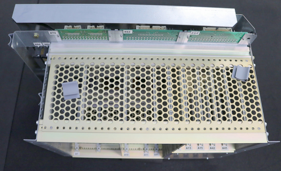 Bild des Artikels AEG-RACK-für-USV-Systeme-TRANSOKRAFT-/-THYROSTAT-mit-4-Platinen-Nr.-6761930-DZL