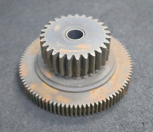 Bild des Artikels DEMAG-Doppelzahnrad-für-Motor-13/6KF2-Z-=-91-/-27-m-=-1,25-/-2,25-unbenutzt