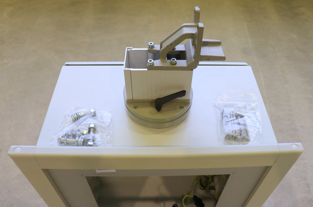 Bild des Artikels RITTAL-Schwenkpult-Command-Panel-System---Panel:-68x108x38cm-max.-Ausladung-1,7m