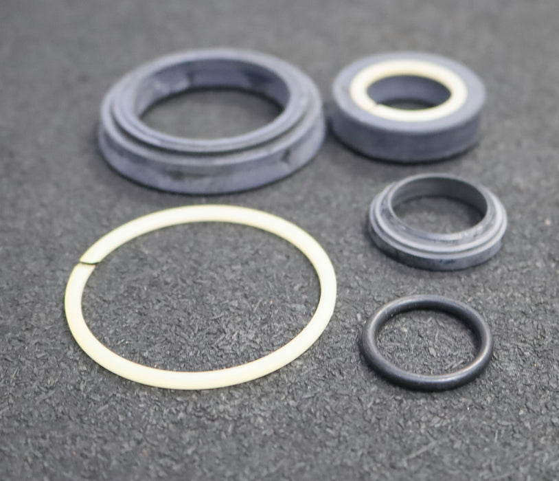 Bild des Artikels BECKER-Dichtungssatz-für-Zugzylinder-für-BECKER-Hebebühne-Typ-EFA-K-222