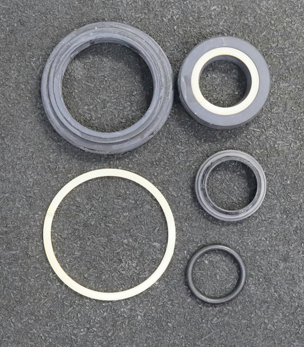 Bild des Artikels BECKER-Dichtungssatz-für-Zugzylinder-für-BECKER-Hebebühne-Typ-EFA-K-222