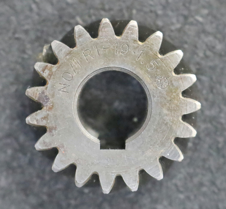 Bild des Artikels BAUER-Zahnradpaar-f.-BAUER-Getriebe-DO84-EZ-23/241---N0/1R2-47*1,5+N0/1R1-19*1,5