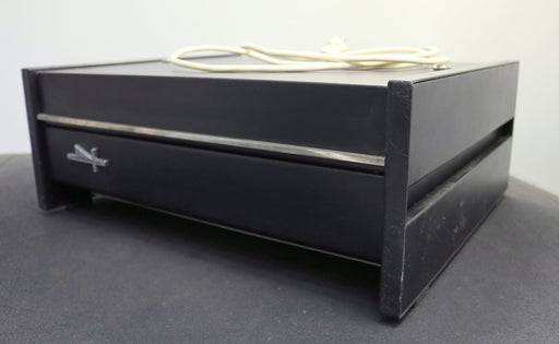 Bild des Artikels GROSMAN-Light-Dimmer-MP-24-mit-4-Steckplätzen-220V-2A-ungeprüft