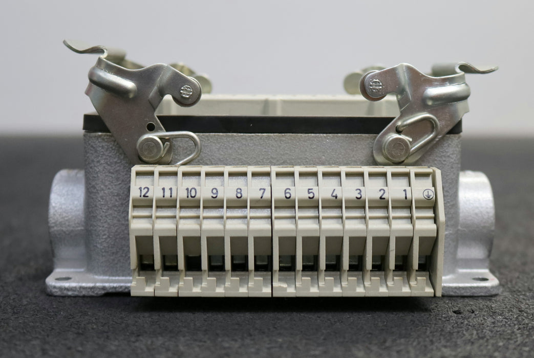 Bild des Artikels HARTING-Sockelgehäuse-mit--seitlichem-Anschlussverteiler-in-24-Einzeladern