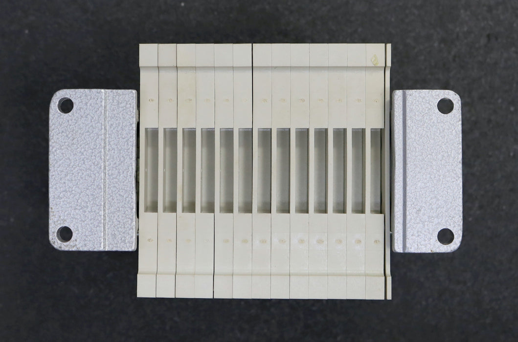 Bild des Artikels HARTING-Sockelgehäuse-mit--seitlichem-Anschlussverteiler-in-24-Einzeladern