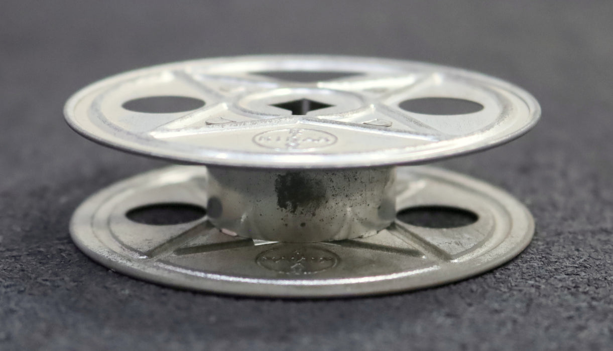 Bild des Artikels KINAX-Filmspule-für-Nonflam-Sicherheitsfilm-16mm-AußenØ-75mm-Innenvierkant-8x8mm