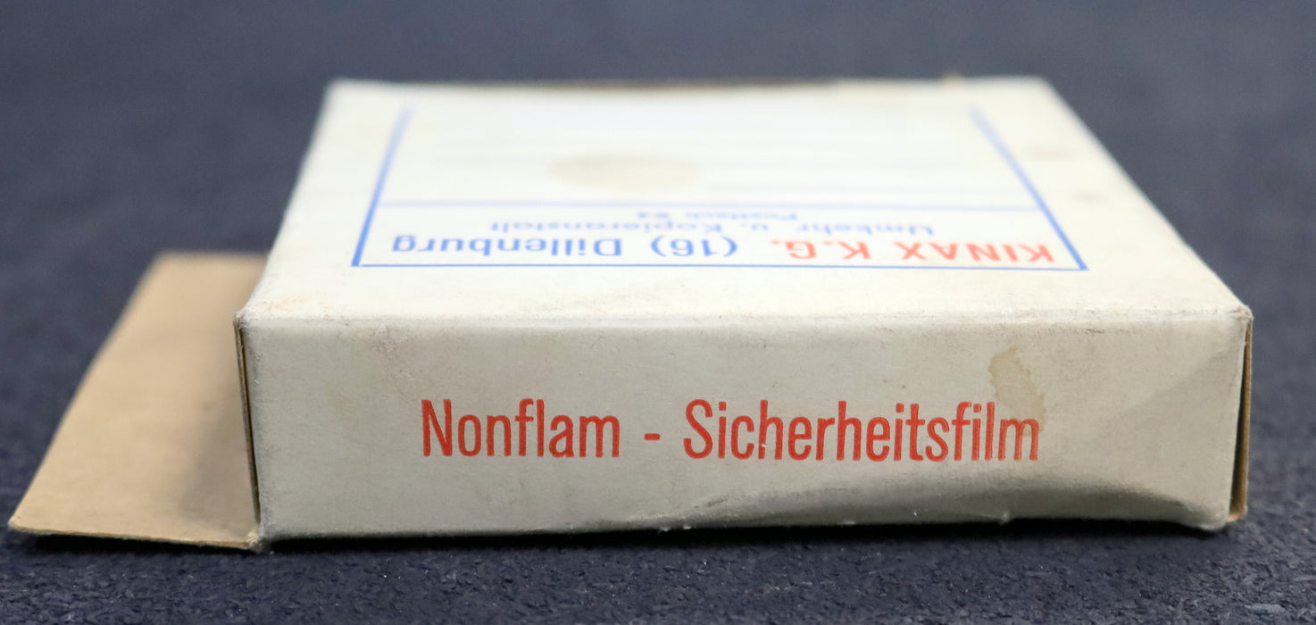 Bild des Artikels KINAX-Filmspule-Nonflam-Sicherheitsfilm-16mm-AußenØ-75mm-Innenvierkant-8x8mm