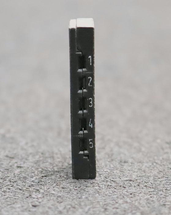 Bild des Artikels SIEMENS-Kontaktleiste-5-fach-RETRO-Art.Nr.-2220/1-Baujahr-ca.-1950-1960