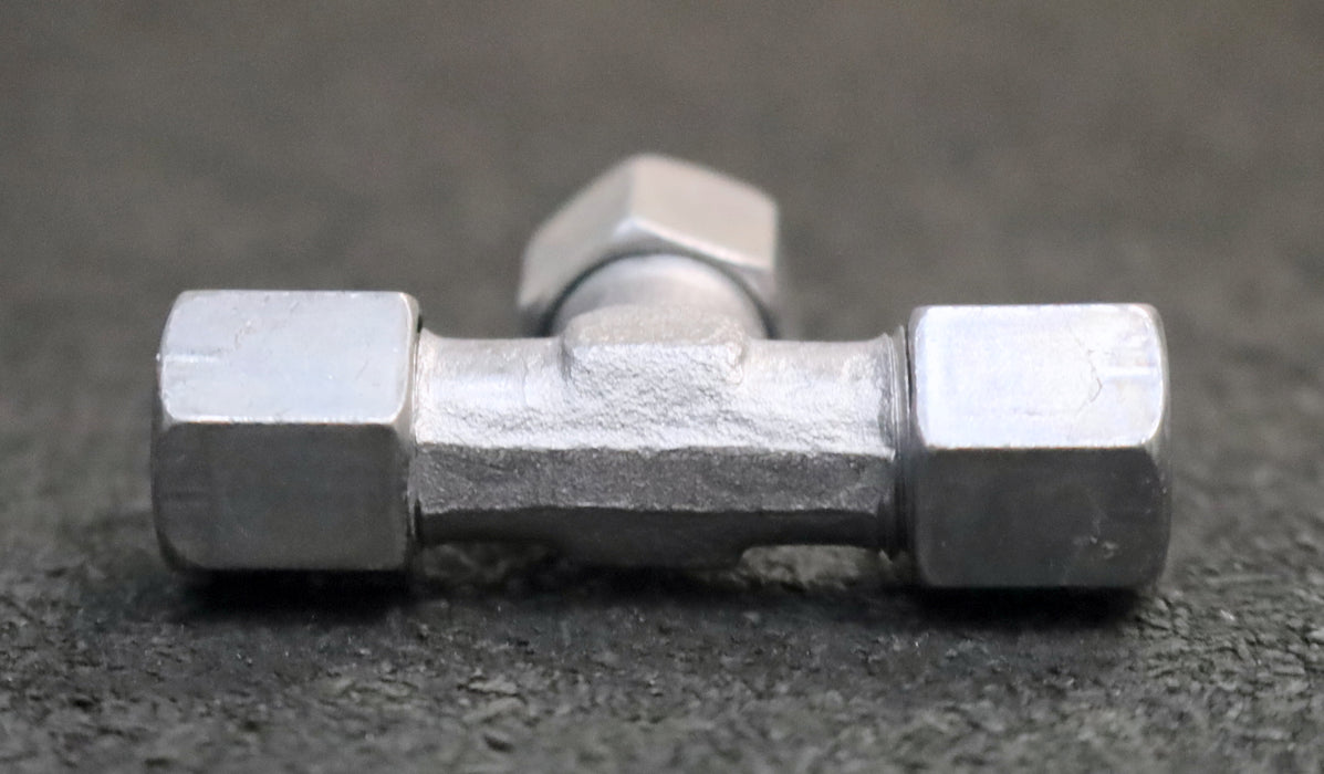 Bild des Artikels ERMETO-5x-T-Verschraubung-Typ:-T08-LL-AD8-PN100-verzinkt-Maße-gesamt-50x33x16mm