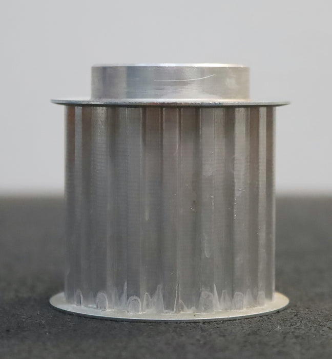 Bild des Artikels Aluminium-Zahnscheibe-mit-beidseitiger-Bordscheibe-66-T10/19-Profil:-T10-Z=19-