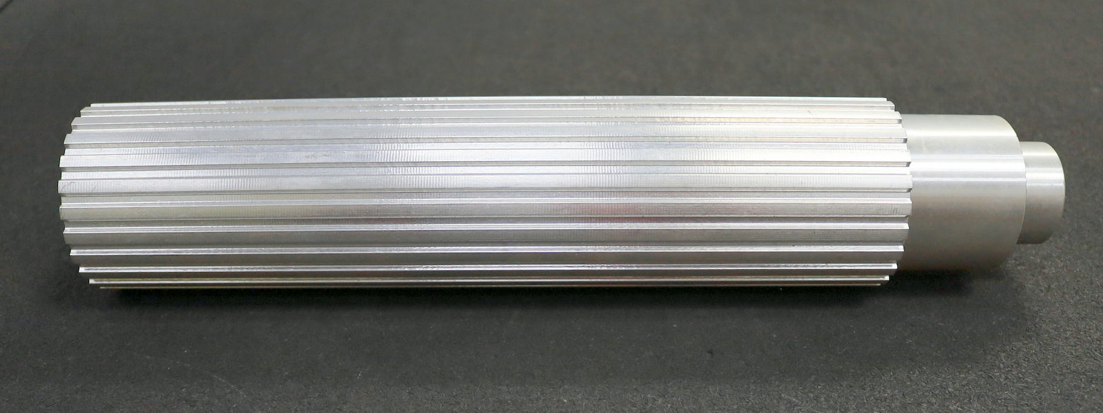 Bild des Artikels Aluminium-Zahnwelle-Toothed-shaft-L-24-Profil:-L-24-Zähne-GL-verzahnt-300mm