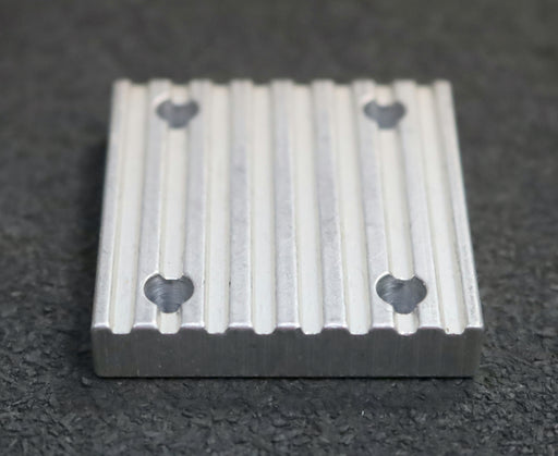 Bild des Artikels POGGI-Aluminium-Klemmplatte-Clamping-plate-T5-25-Profil:-T5-f.-Riemenbreite-25mm