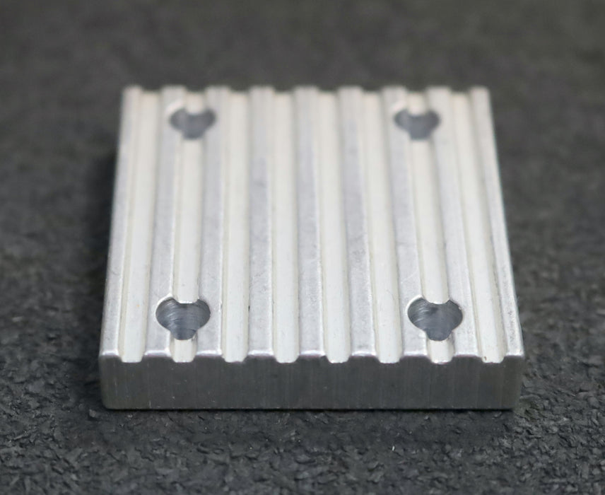 Bild des Artikels POGGI-Aluminium-Klemmplatte-Clamping-plate-T5-25-Profil:-T5-f.-Riemenbreite-25mm
