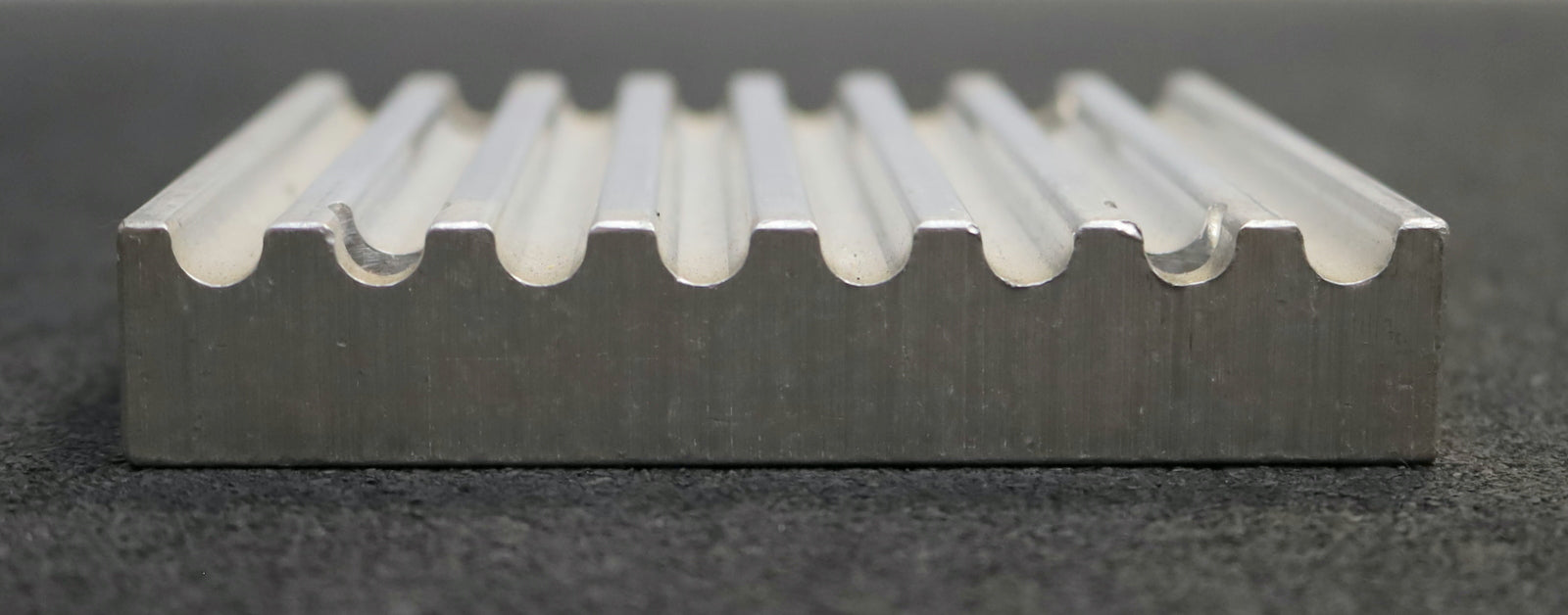 Bild des Artikels POGGI-Aluminium-Klemmplatte-Clamping-plate-14M-85-Profil:-14M-Riemenbreite-85mm