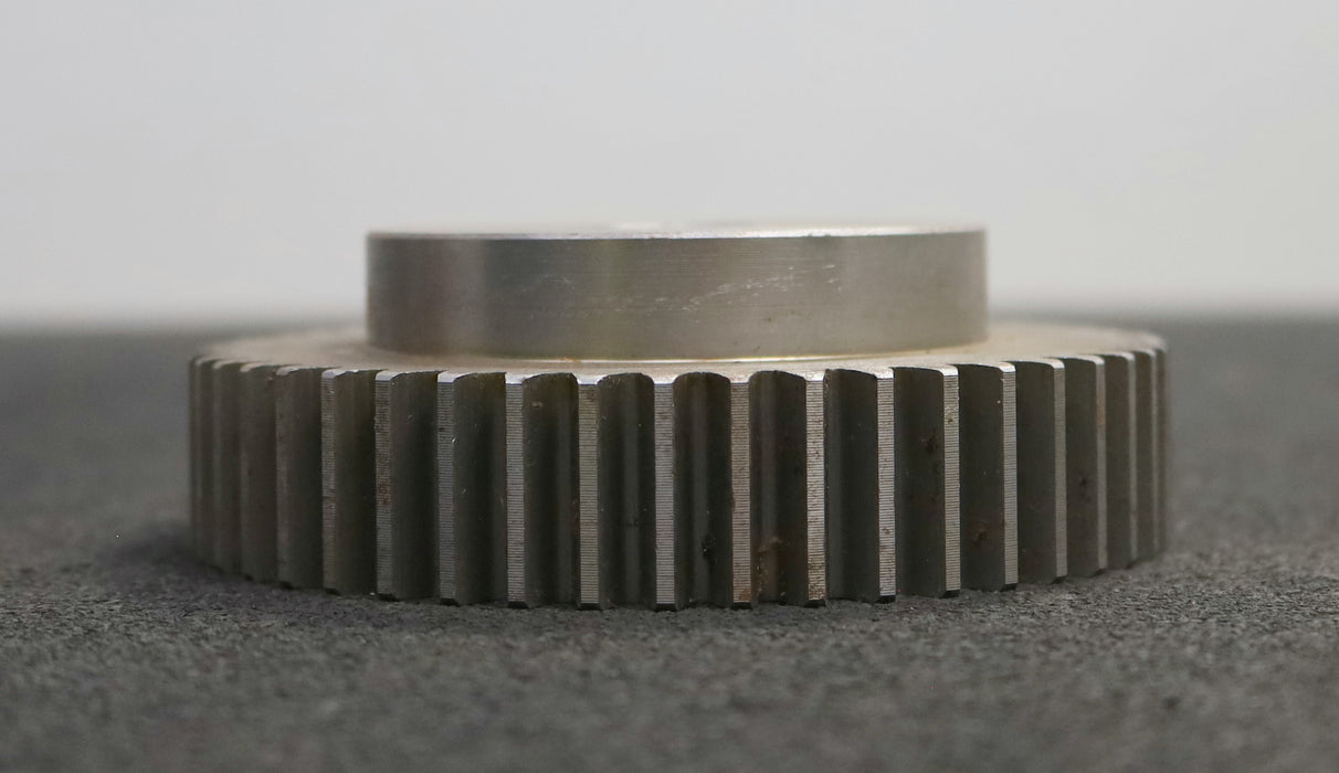 Bild des Artikels Stahl-Stirnzahnrad-Spur-gear-M2,5x48-Teilung:-7,85mm-48-Zähne-BohrungsØ--=-20mm