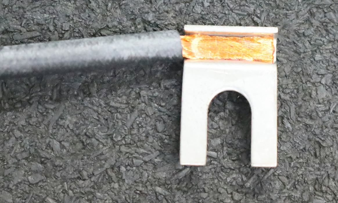 Bild des Artikels S+E-Kohlebürste-Blockkohlebürste-mit-einer-Litze-Typ-116-E50-Maße-10x20x32mm