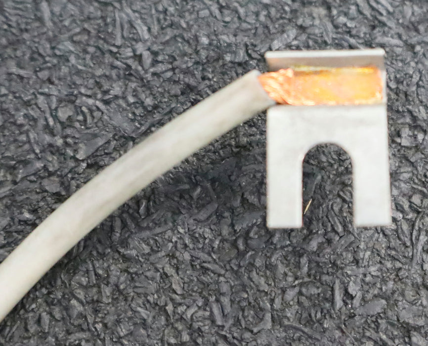 Bild des Artikels S+E-Kohlebürste-Blockkohlebürste-mit-einer-Litze-Typ-116-E50-Maße-8x16x25mm