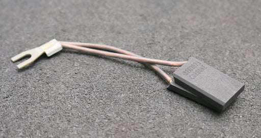 Bild des Artikels CARBONE-Montierte-Zwillings-Kohlebürste-EG367J-10x20x32mm-(t-x-a-x-r)