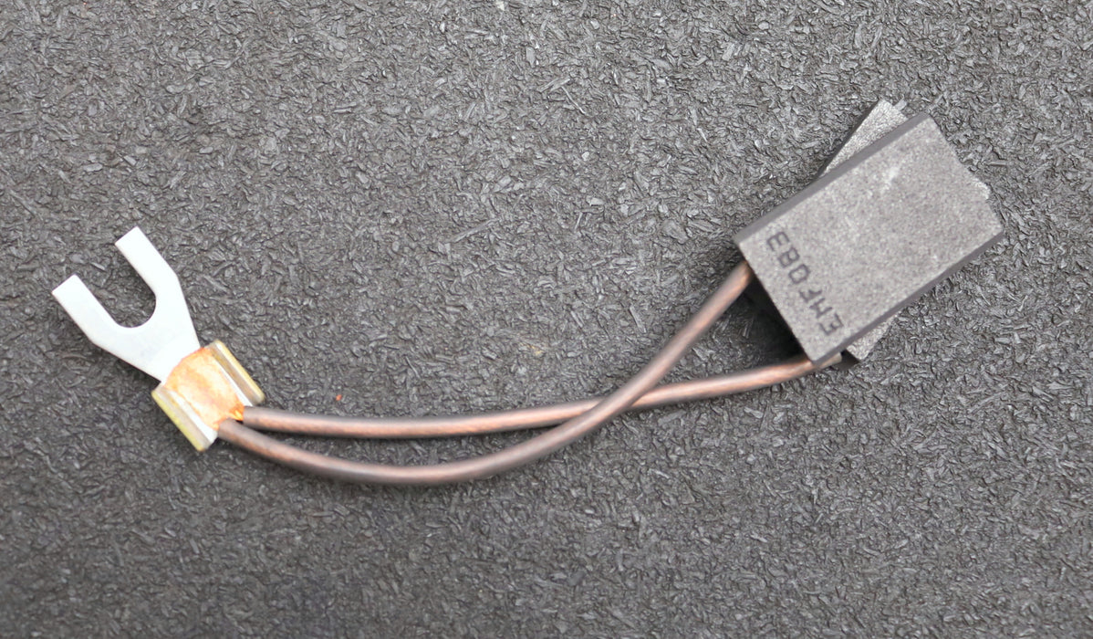 Bild des Artikels CARBONE-Montierte-Zwillings-Kohlebürste-EG367J-10x20x32mm-(t-x-a-x-r)