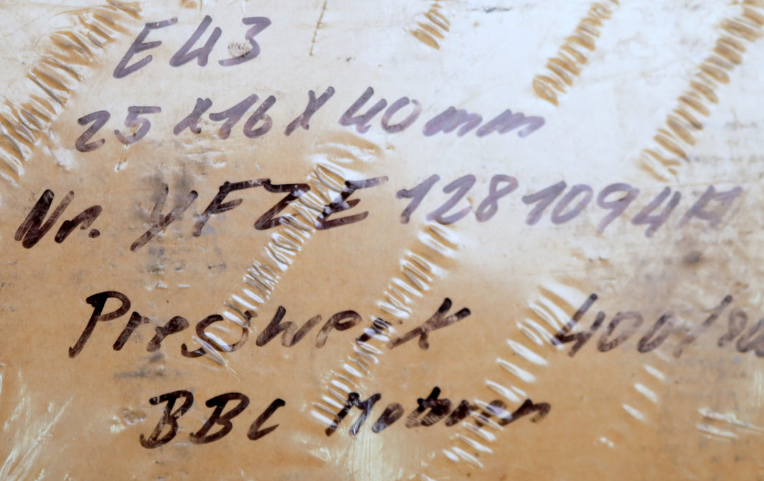 Bild des Artikels SCHUNK-Block-Kohlebürste-mit-zwei-Litzen-Typ-43-E43-16x25x40mm-(t-x-a-x-r)-