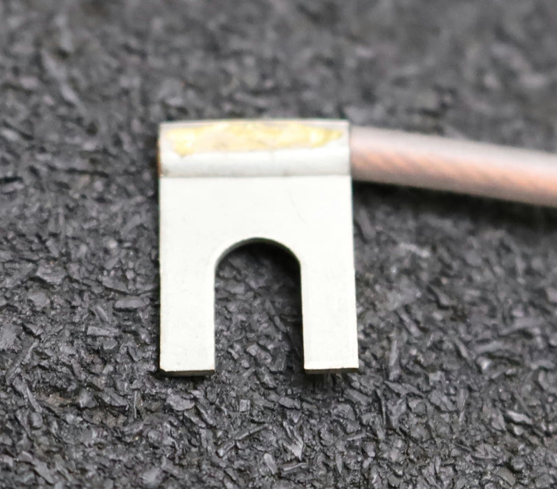 Bild des Artikels CARBONE-Block-Kohlebürste-mit-einer-Litze-EG319P-10x12,5x32mm-(t-x-a-x-r)-