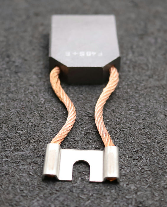 Bild des Artikels SCHUNK-Kohlebürste-mit-zwei-Litzen-F48-10x32x40mm-(t-x-a-x-r)-mit-Kabelschuh