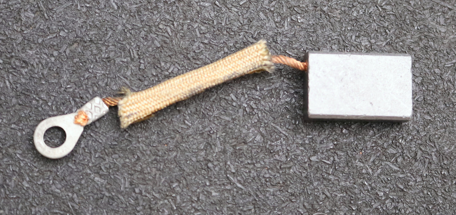 Bild des Artikels CARBONE-Block-Kohlebürste-mit-einer-Litze-BG530-8x16x25mm-(t-x-a-x-r)-Kabelschuh